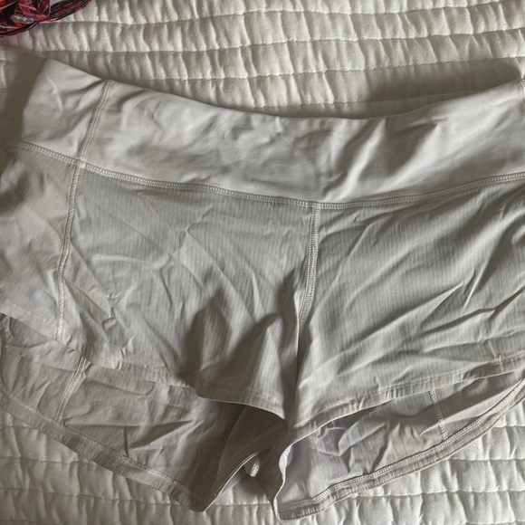 White Lulu speed ups 2.5 - Picture 1 of 3